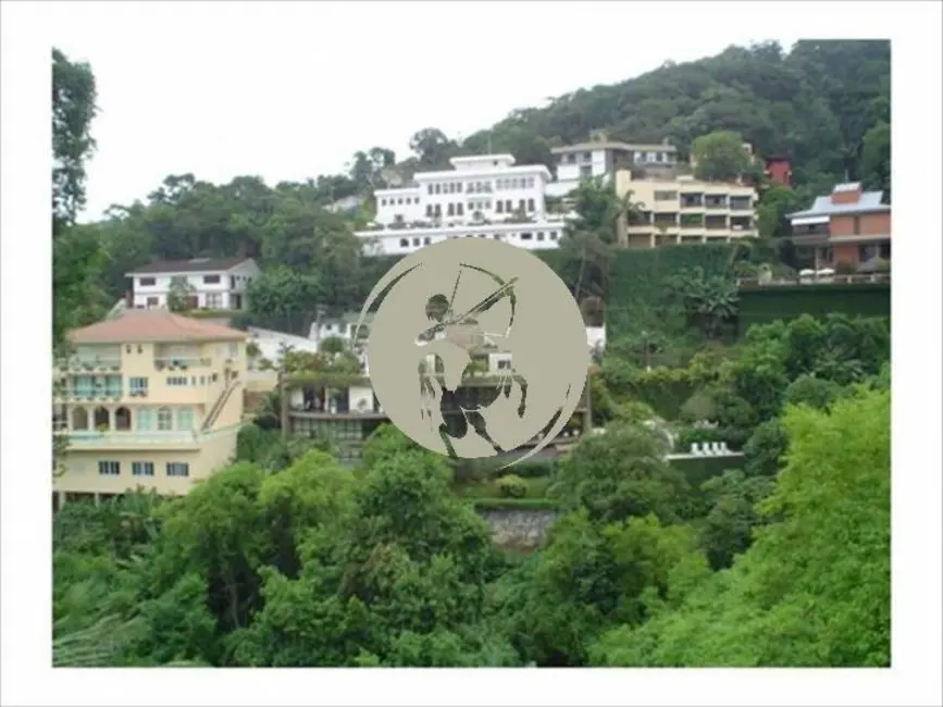 Casa com 10 quartos à venda, 2400m2 em Santos - SP - imagem 9 Foto 9 de Casa com 10 quartos à venda, 2400m2 em Santos - SP