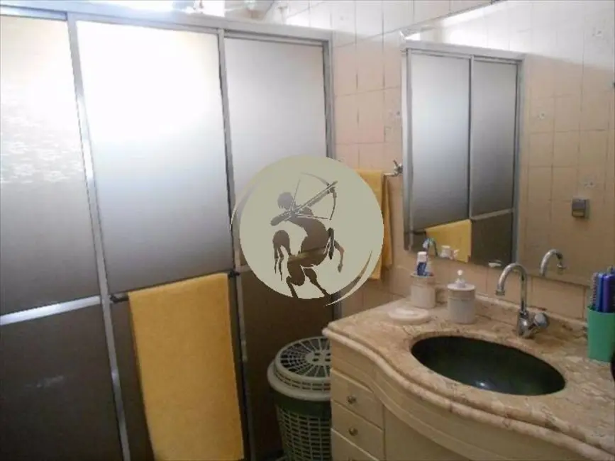 Sobrado com 3 quartos à venda, 160m2 em Aparecida, Santos - SP - imagem 5 Foto 5 de Sobrado com 3 quartos à venda, 160m2 em Aparecida, Santos - SP