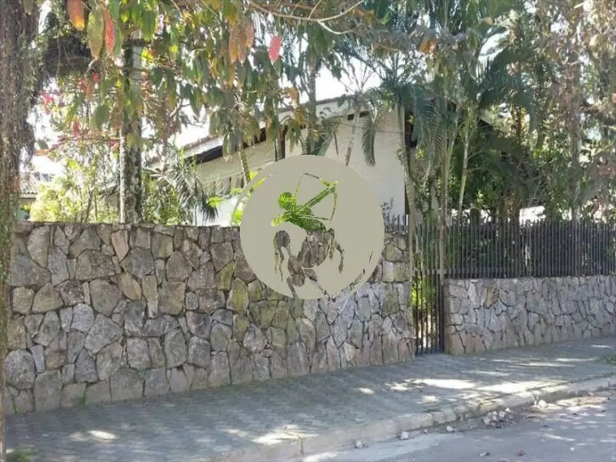 Foto 2 de Casa com 3 quartos à venda, 332m2 em Jardim Virgínia, Guaruja - SP