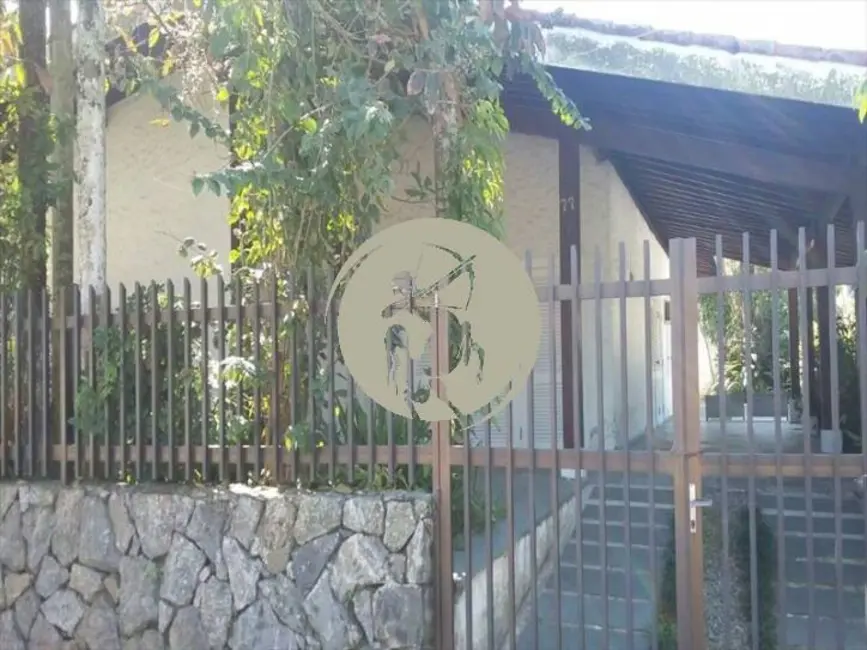 Foto 3 de Casa com 3 quartos à venda, 332m2 em Jardim Virgínia, Guaruja - SP