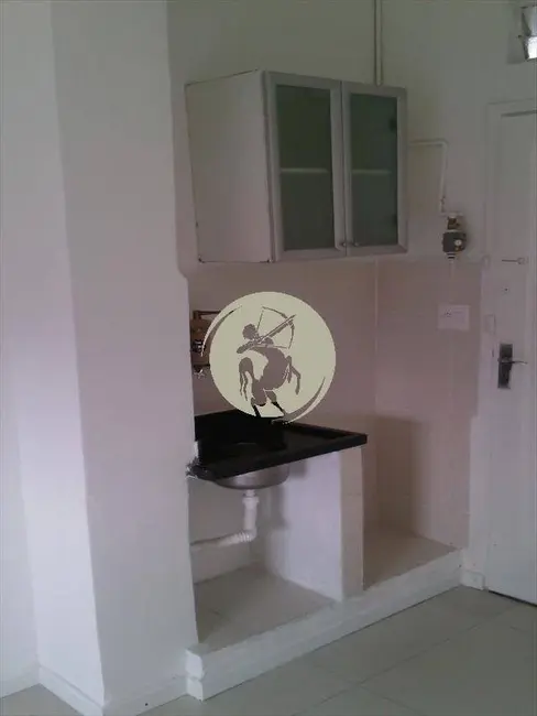 Foto 3 de Kitnet com 1 quarto à venda, 30m2 em Boqueirão, Santos - SP