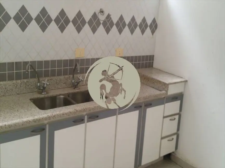 Foto 8 de Casa com 6 quartos para alugar, 230m2 em Gonzaga, Santos - SP