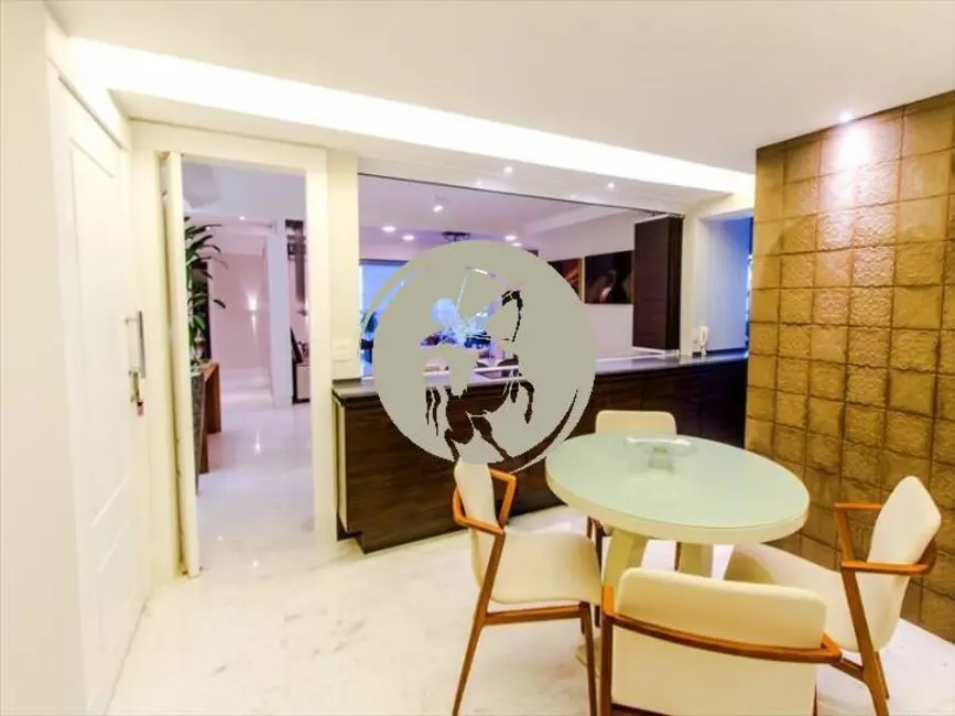 Foto 8 de Apartamento com 3 quartos à venda, 220m2 em Gonzaga, Santos - SP