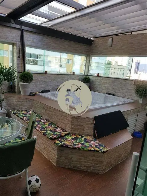 Foto 2 de Cobertura com 3 quartos à venda, 230m2 em Embaré, Santos - SP