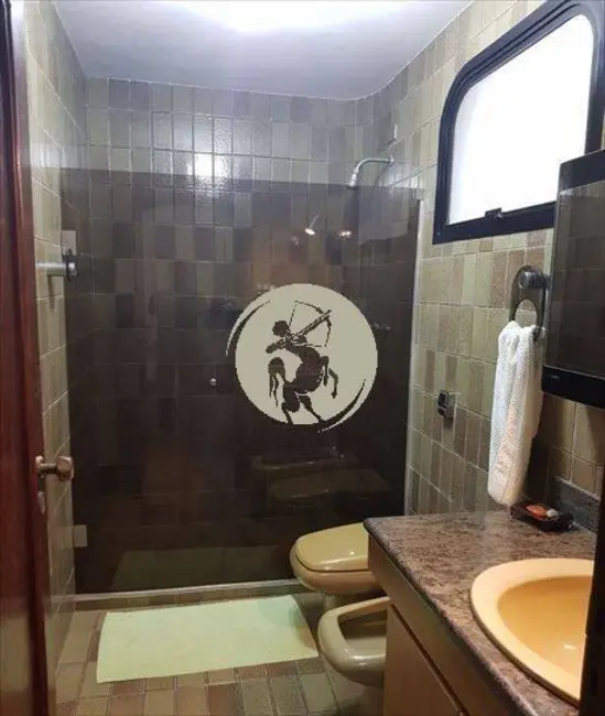 Foto 8 de Apartamento com 4 quartos à venda, 248m2 em Santos - SP