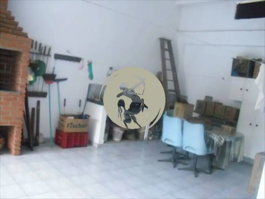 Casa com 3 quartos à venda, 300m2 em Gonzaga, Santos - SP - imagem 5 Foto 5 de Casa com 3 quartos à venda, 300m2 em Gonzaga, Santos - SP