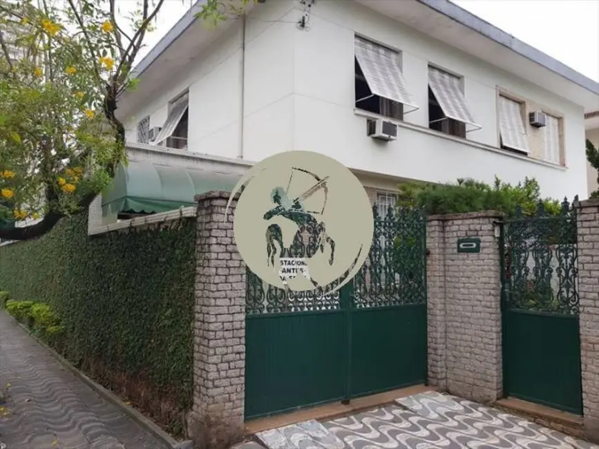 Casa com 3 quartos à venda, 180m2 em Gonzaga, Santos - SP - imagem 2 Foto 2 de Casa com 3 quartos à venda, 180m2 em Gonzaga, Santos - SP