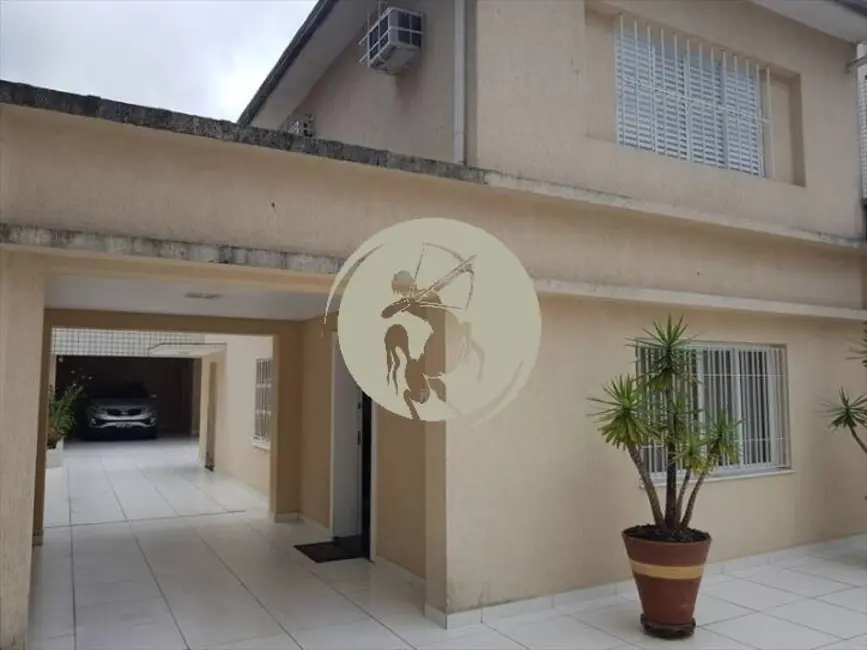 Sobrado com 3 quartos à venda, 180m2 em Embaré, Santos - SP - imagem 5 Foto 5 de Sobrado com 3 quartos à venda, 180m2 em Embaré, Santos - SP