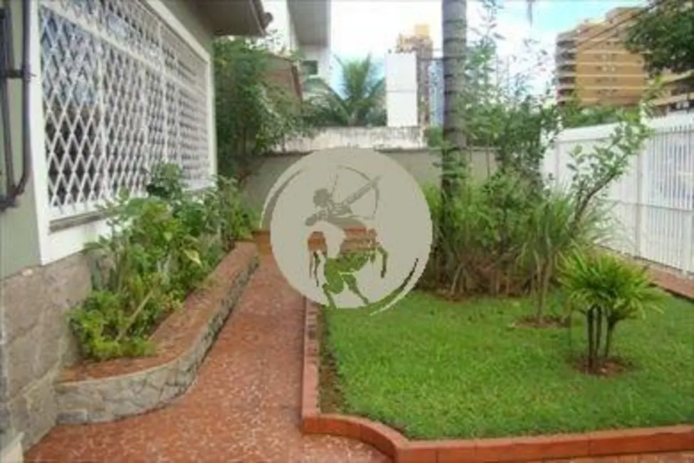 Casa com 3 quartos à venda, 340m2 em Embaré, Santos - SP - imagem 3 Foto 3 de Casa com 3 quartos à venda, 340m2 em Embaré, Santos - SP