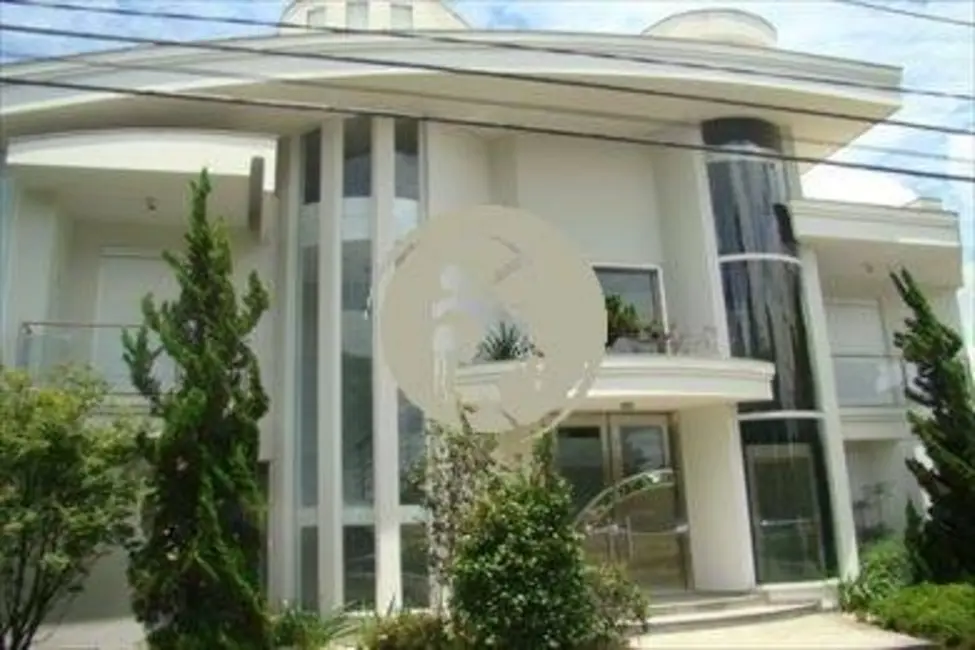 Casa com 4 quartos à venda, 550m2 em Barueri - SP - imagem 1 Foto 1 de Casa com 4 quartos à venda, 550m2 em Barueri - SP