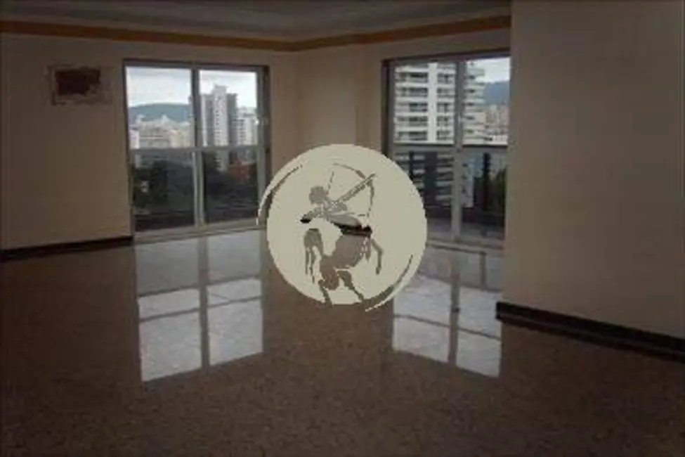 Foto 1 de Apartamento com 4 quartos à venda, 230m2 em Embaré, Santos - SP