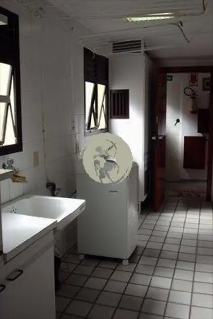 Foto 6 de Apartamento com 4 quartos à venda, 196m2 em Santos - SP