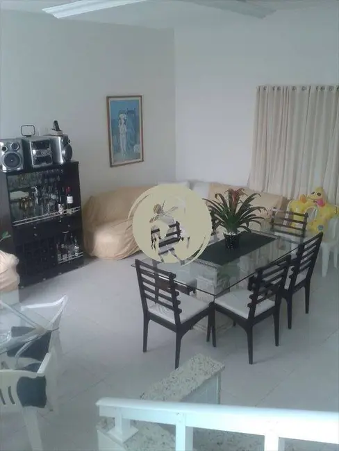 Foto 6 de Sobrado com 3 quartos à venda, 300m2 em Embaré, Santos - SP