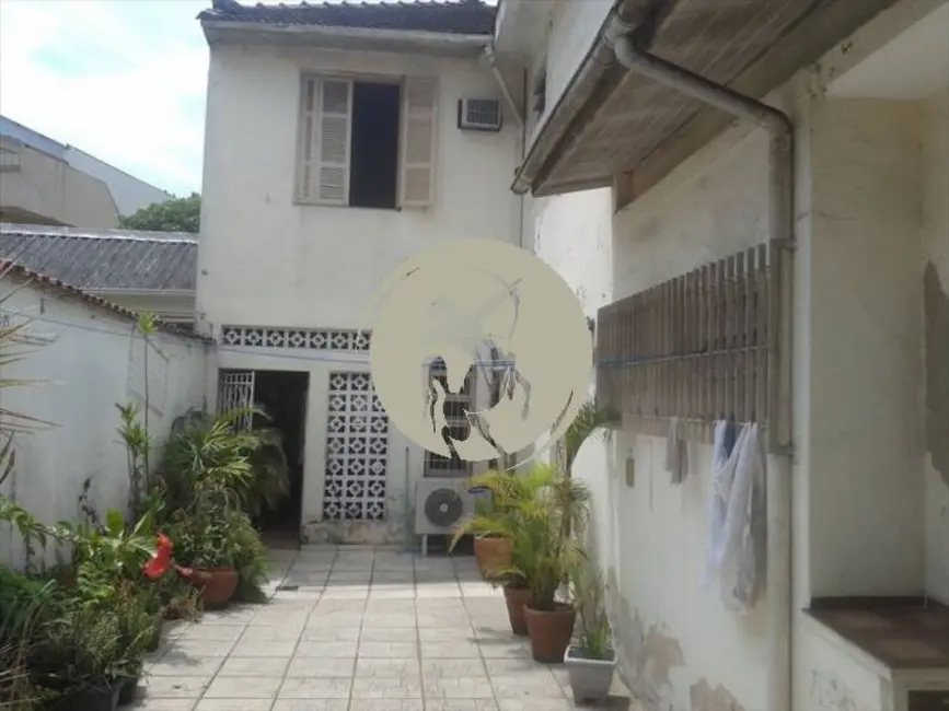 Sobrado com 3 quartos à venda, 180m2 em Santos - SP - imagem 4 Foto 4 de Sobrado com 3 quartos à venda, 180m2 em Santos - SP