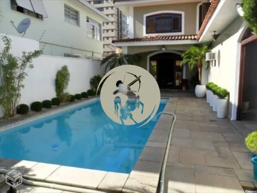 Casa com 4 quartos à venda, 496m2 em Ponta da Praia, Santos - SP - imagem 3 Foto 3 de Casa com 4 quartos à venda, 496m2 em Ponta da Praia, Santos - SP