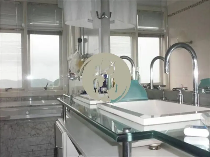 Casa de Condomínio com 6 quartos à venda, 700m2 em Santos - SP - imagem 2 Foto 2 de Casa de Condomínio com 6 quartos à venda, 700m2 em Santos - SP