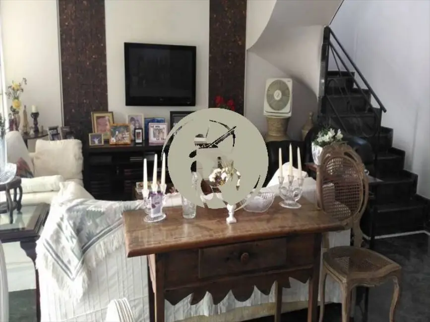 Apartamento com 3 quartos à venda, 200m2 em Gonzaga, Santos - SP - imagem 3 Foto 3 de Apartamento com 3 quartos à venda, 200m2 em Gonzaga, Santos - SP