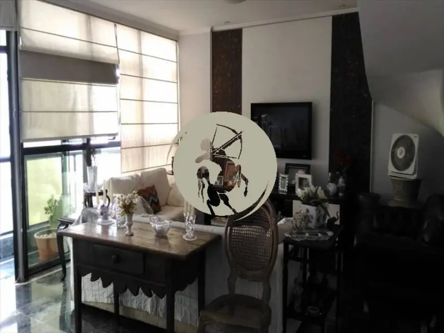 Apartamento com 3 quartos à venda, 200m2 em Gonzaga, Santos - SP - imagem 5 Foto 5 de Apartamento com 3 quartos à venda, 200m2 em Gonzaga, Santos - SP