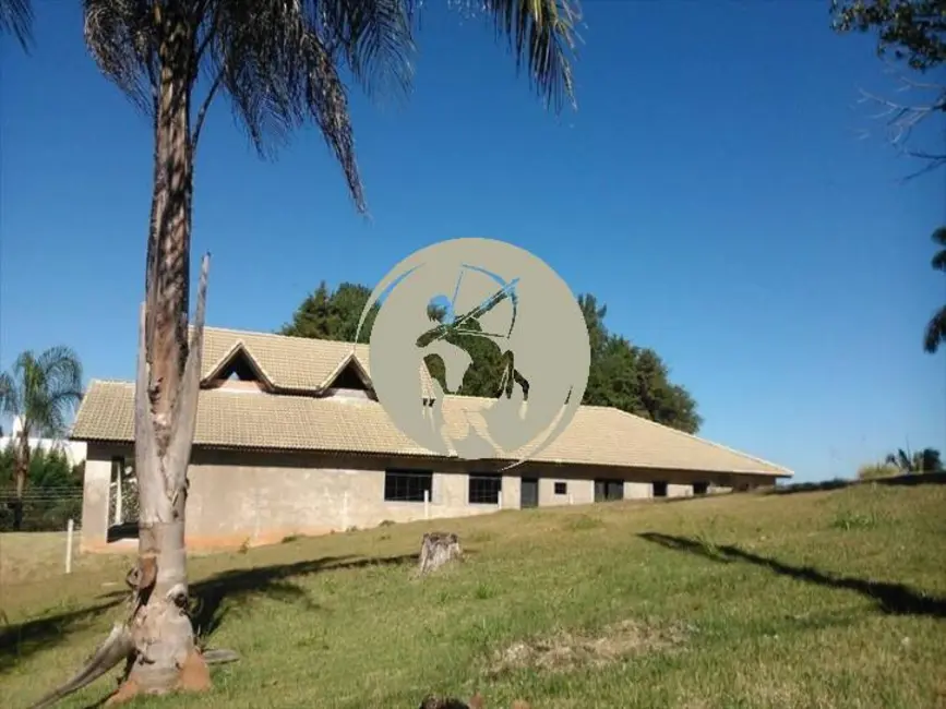 Casa com 4 quartos à venda, 400m2 em Aguas De Lindoia - SP - imagem 5 Foto 5 de Casa com 4 quartos à venda, 400m2 em Aguas De Lindoia - SP