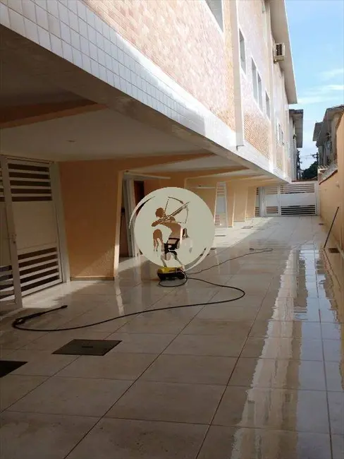 Casa com 2 quartos à venda, 80m2 em Encruzilhada, Santos - SP - imagem 7 Foto 7 de Casa com 2 quartos à venda, 80m2 em Encruzilhada, Santos - SP