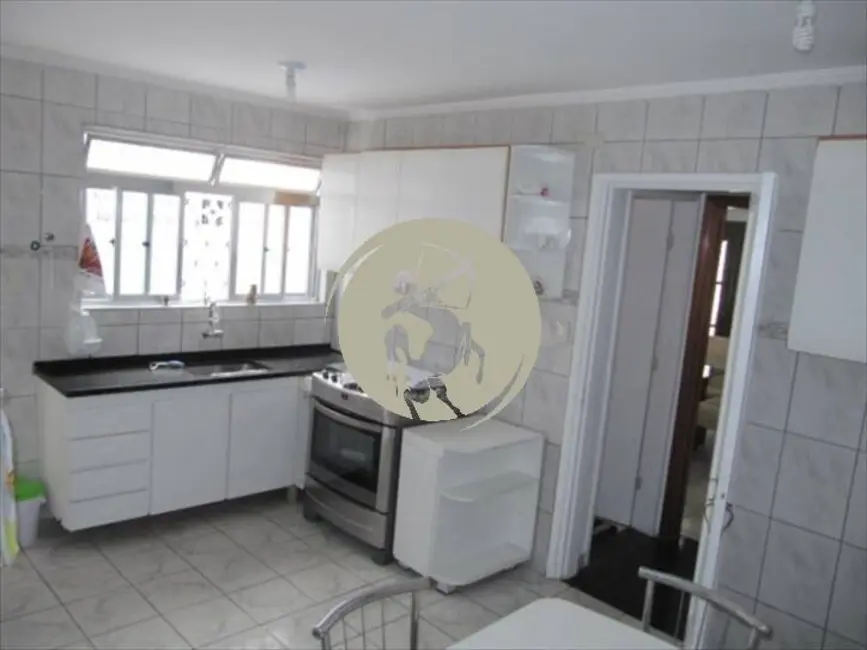 Foto 8 de Sobrado com 3 quartos à venda, 160m2 em Gonzaga, Santos - SP