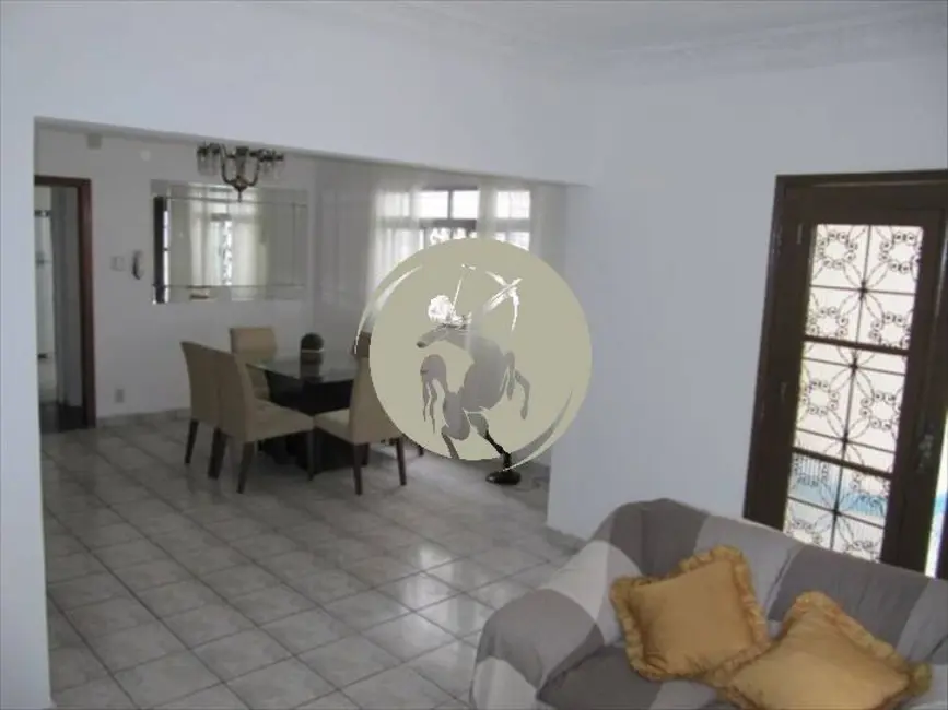 Foto 5 de Sobrado com 3 quartos à venda, 160m2 em Gonzaga, Santos - SP