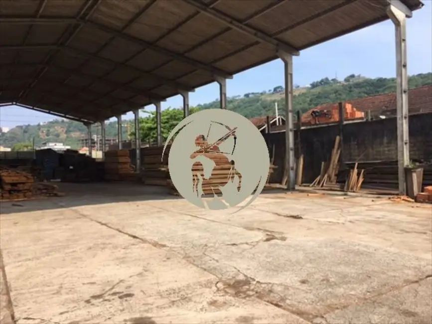 Armazém / Galpão à venda e para alugar, 900m2 em Saboó, Santos - SP - imagem 4 Foto 4 de Armazém / Galpão à venda e para alugar, 900m2 em Saboó, Santos - SP
