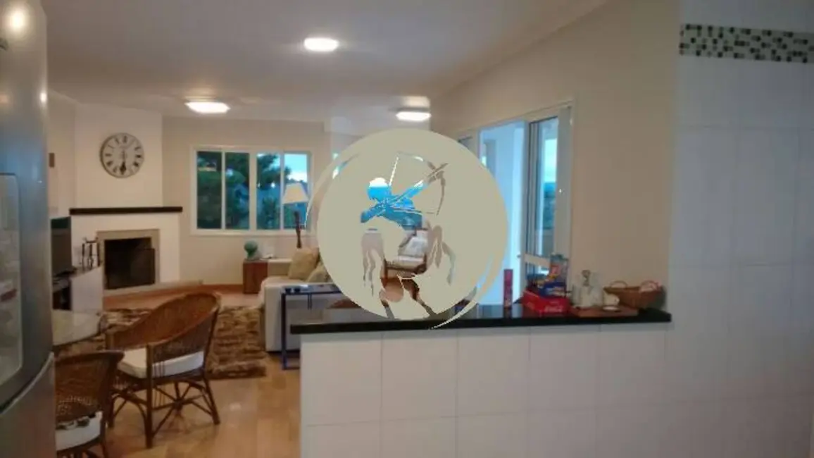 Foto 8 de Casa à venda, 152m2 em Campos Do Jordao - SP