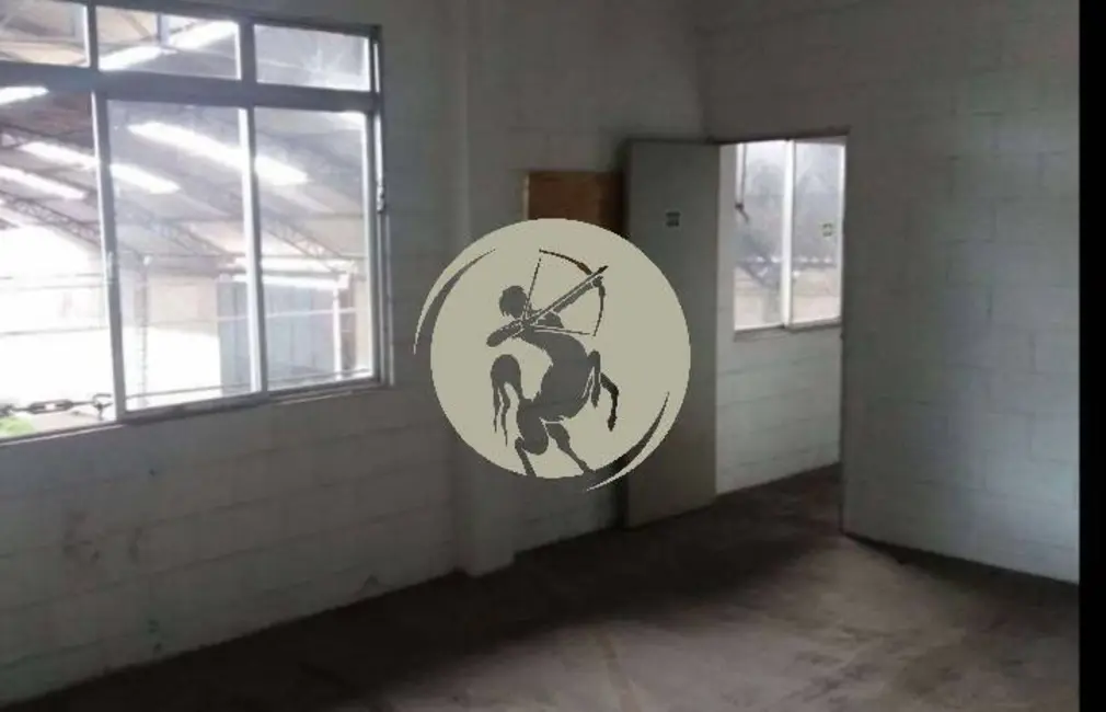 Armazém / Galpão à venda, 1000m2 em Chico de Paula, Santos - SP - imagem 9 Foto 9 de Armazém / Galpão à venda, 1000m2 em Chico de Paula, Santos - SP