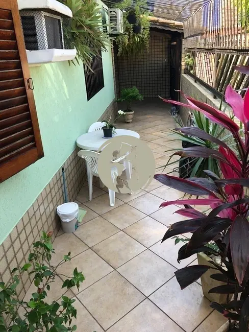 Casa com 2 quartos à venda, 60m2 em Praia Grande - SP - imagem 9 Foto 9 de Casa com 2 quartos à venda, 60m2 em Praia Grande - SP