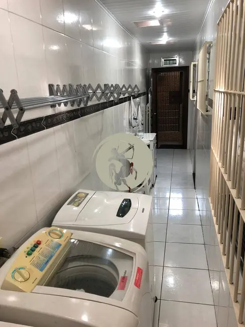 Casa com 2 quartos à venda, 60m2 em Praia Grande - SP - imagem 4 Foto 4 de Casa com 2 quartos à venda, 60m2 em Praia Grande - SP