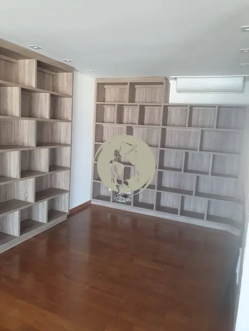 Apartamento com 3 quartos à venda e para alugar, 190m2 em Embaré, Santos - SP - imagem 4 Foto 4 de Apartamento com 3 quartos à venda e para alugar, 190m2 em Embaré, Santos - SP