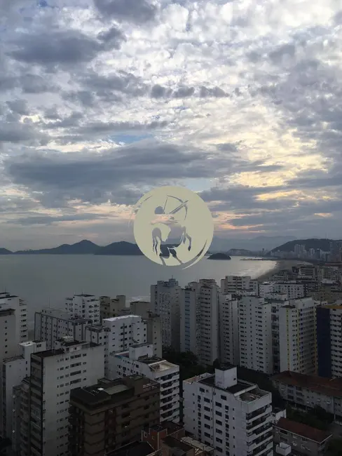 Foto 1 de Terreno / Lote à venda, 680m2 em Marapé, Santos - SP