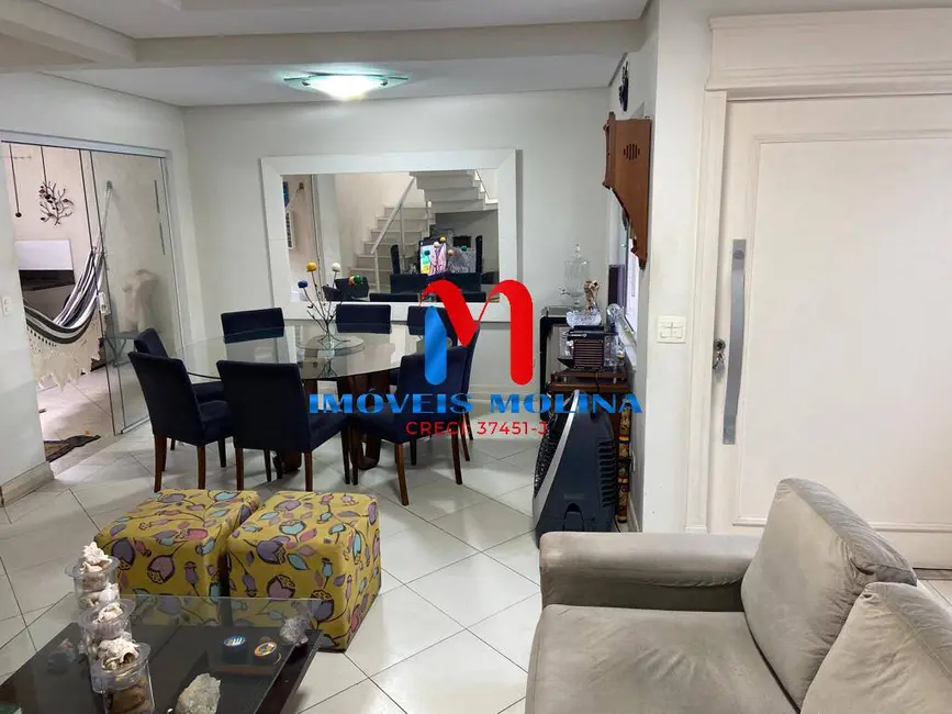 Sobrado com 3 quartos à venda, 160m2 em Olímpico, Sao Caetano Do Sul - SP - imagem 6 Foto 6 de Sobrado com 3 quartos à venda, 160m2 em Olímpico, Sao Caetano Do Sul - SP