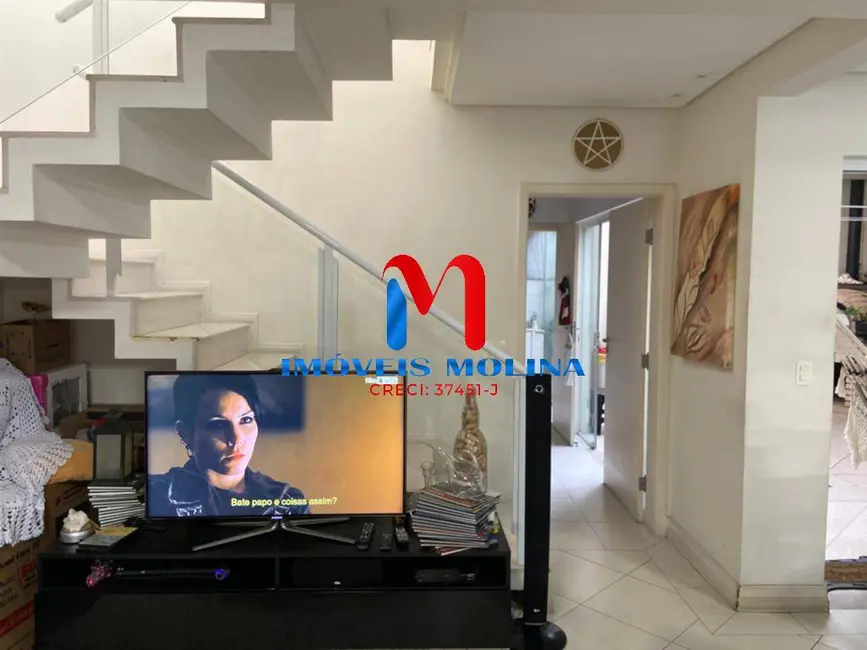 Sobrado com 3 quartos à venda, 160m2 em Olímpico, Sao Caetano Do Sul - SP - imagem 3 Foto 3 de Sobrado com 3 quartos à venda, 160m2 em Olímpico, Sao Caetano Do Sul - SP