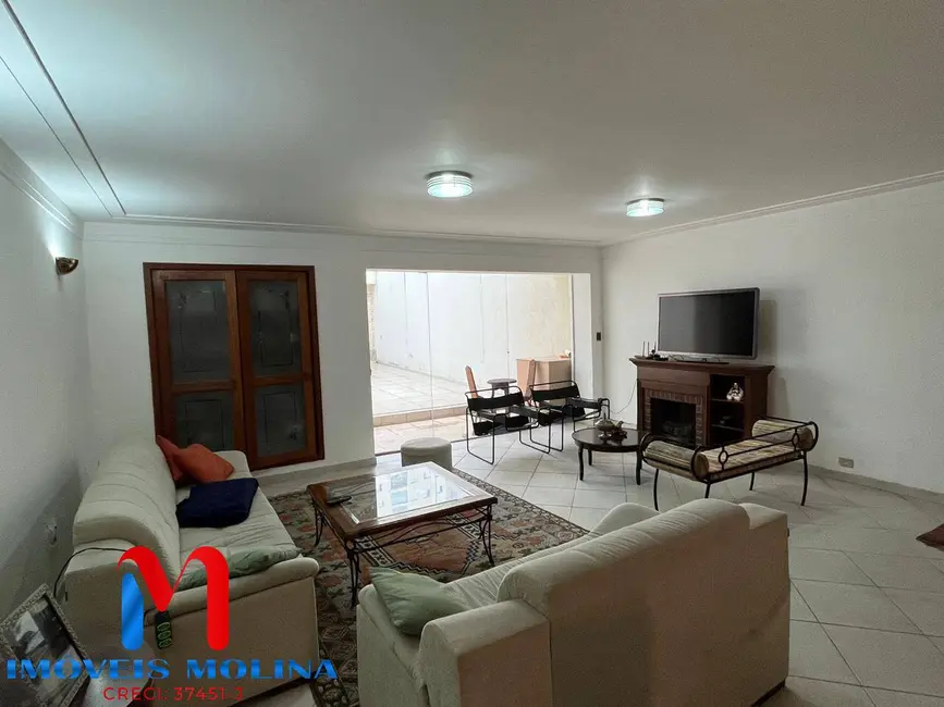 Sobrado com 3 quartos à venda, 364m2 em Osvaldo Cruz, Sao Caetano Do Sul - SP - imagem 3 Foto 3 de Sobrado com 3 quartos à venda, 364m2 em Osvaldo Cruz, Sao Caetano Do Sul - SP