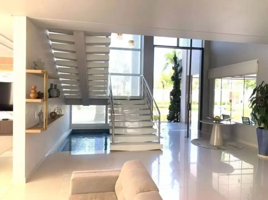 Casa de Condomínio com 6 quartos à venda, 800m2 em Acapulco, Guaruja - SP - imagem 9 Foto 9 de Casa de Condomínio com 6 quartos à venda, 800m2 em Acapulco, Guaruja - SP