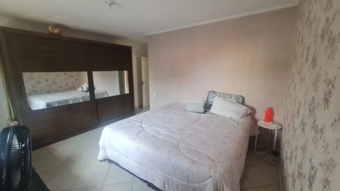 Sobrado com 3 quartos à venda, 187m2 em Centro, Sao Bernardo Do Campo - SP - imagem 7 Foto 7 de Sobrado com 3 quartos à venda, 187m2 em Centro, Sao Bernardo Do Campo - SP