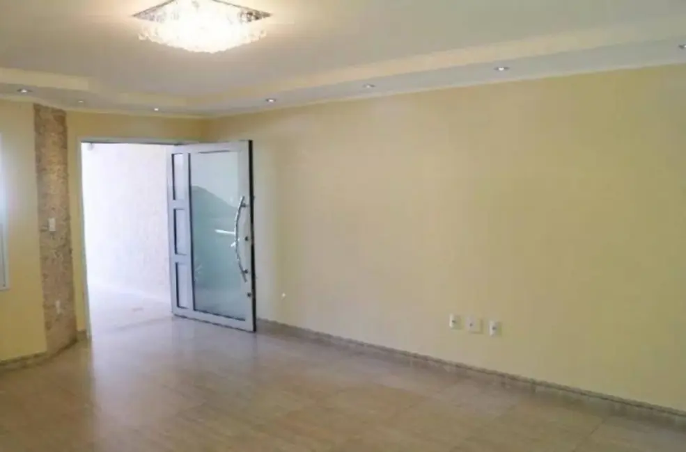 Foto 2 de Sobrado com 4 quartos à venda, 250m2 em Santa Paula, Sao Caetano Do Sul - SP