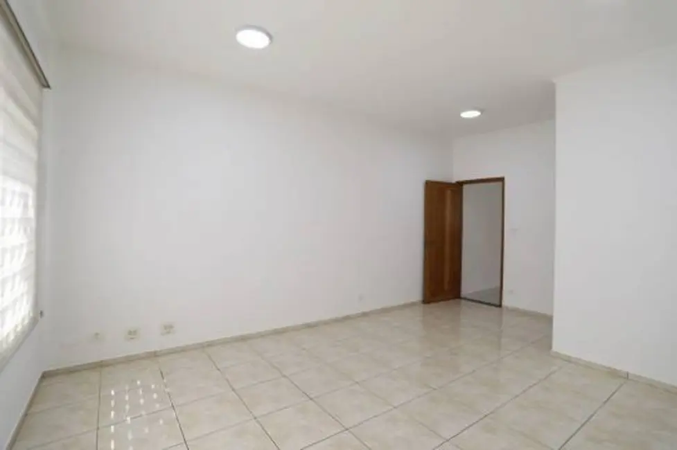 Foto 1 de Sobrado com 3 quartos à venda, 204m2 em Barcelona, Sao Caetano Do Sul - SP