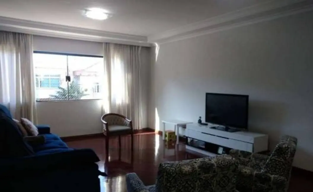 Foto 2 de Sobrado com 3 quartos à venda, 201m2 em Vila Gilda, Santo Andre - SP