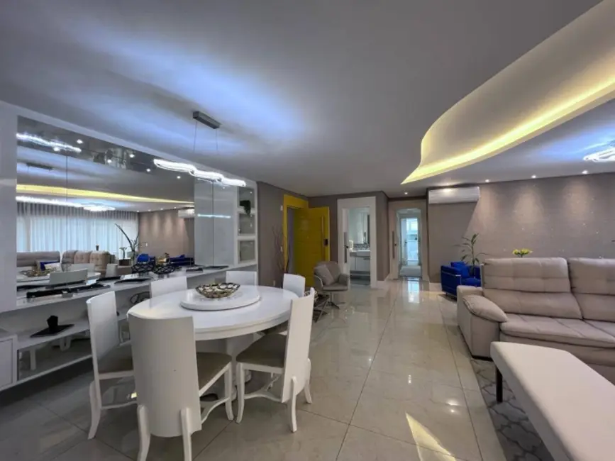 Apartamento com 4 quartos à venda, 234m2 em Cerâmica, Sao Caetano Do Sul - SP - imagem 5 Foto 5 de Apartamento com 4 quartos à venda, 234m2 em Cerâmica, Sao Caetano Do Sul - SP