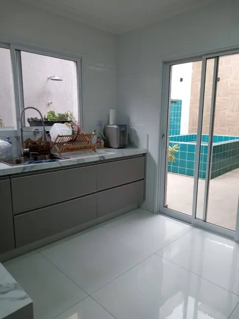 Foto 8 de Sobrado com 3 quartos à venda, 190m2 em Jardim Patente Novo, São Paulo - SP