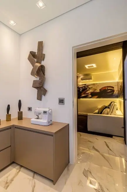 Casa de Condomínio com 5 quartos à venda, 586m2 em Atibaia - SP - imagem 3 Foto 3 de Casa de Condomínio com 5 quartos à venda, 586m2 em Atibaia - SP