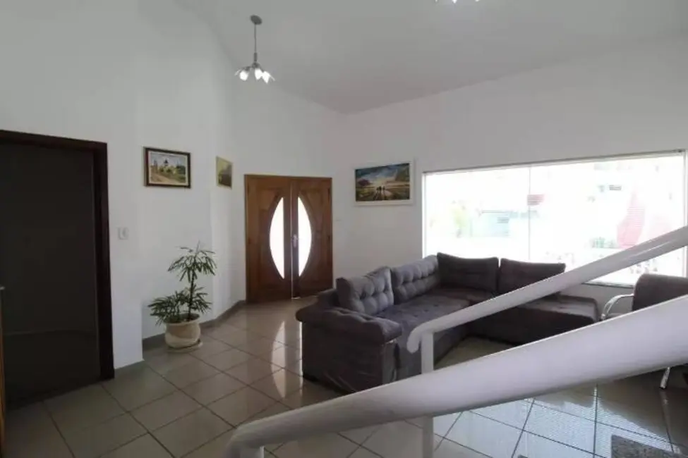 Foto 3 de Sobrado com 5 quartos à venda, 350m2 em Olímpico, Sao Caetano Do Sul - SP