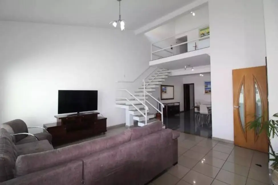 Foto 5 de Sobrado com 5 quartos à venda, 350m2 em Olímpico, Sao Caetano Do Sul - SP