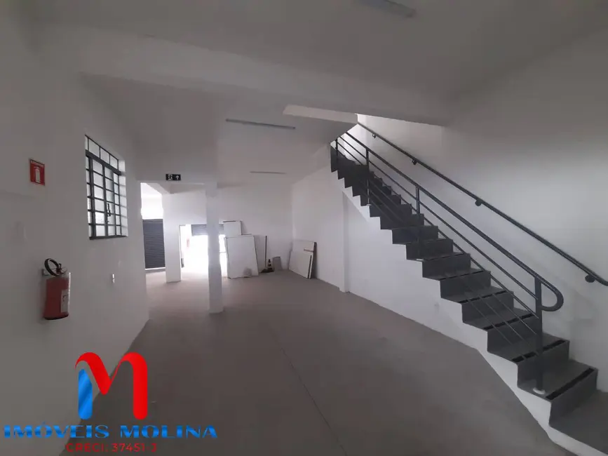 Foto 2 de Armazém / Galpão para alugar, 200m2 em Nova Gerty, Sao Caetano Do Sul - SP