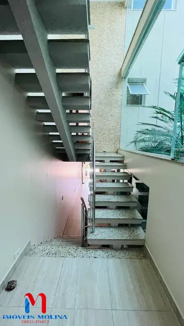 Foto 5 de Sobrado com 4 quartos à venda, 210m2 em Santa Paula, Sao Caetano Do Sul - SP