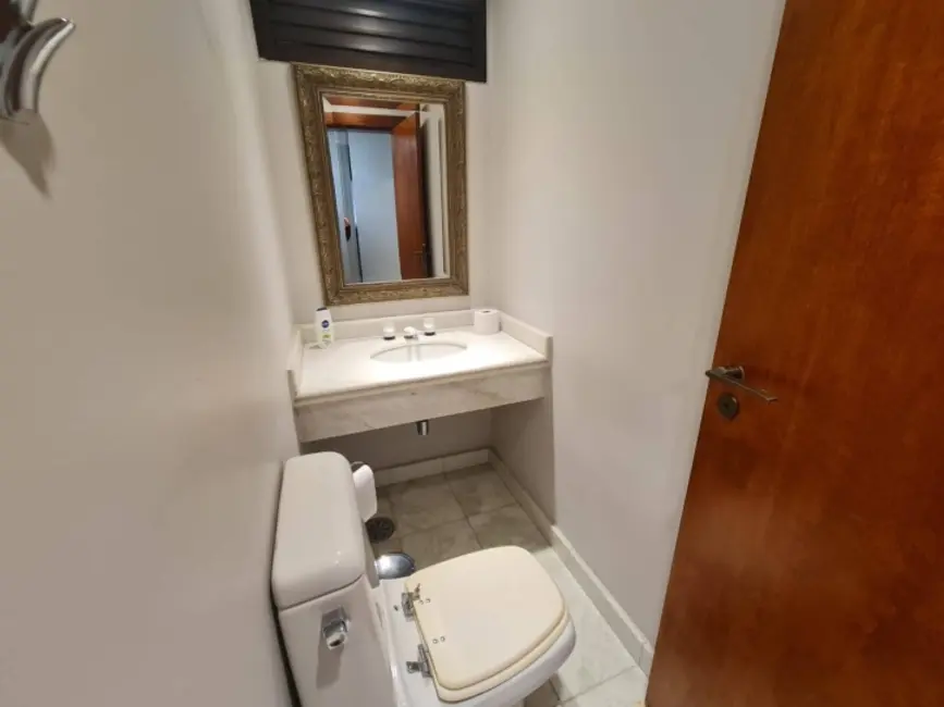 Apartamento com 4 quartos à venda, 230m2 em Santo Antônio, Sao Caetano Do Sul - SP - imagem 8 Foto 8 de Apartamento com 4 quartos à venda, 230m2 em Santo Antônio, Sao Caetano Do Sul - SP