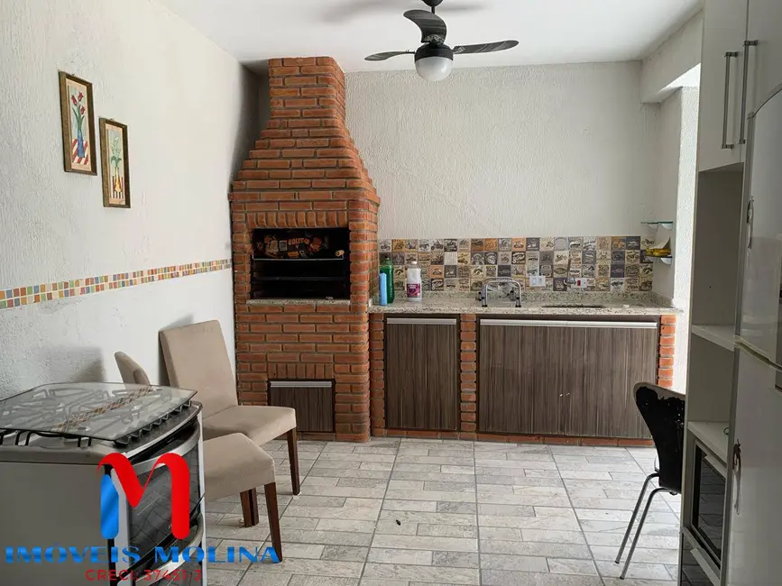 Foto 9 de Sobrado com 3 quartos à venda, 175m2 em Vila Scarpelli, Santo Andre - SP